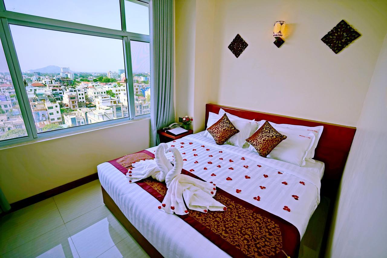 King Park Hotel Mandalay Bagian luar foto