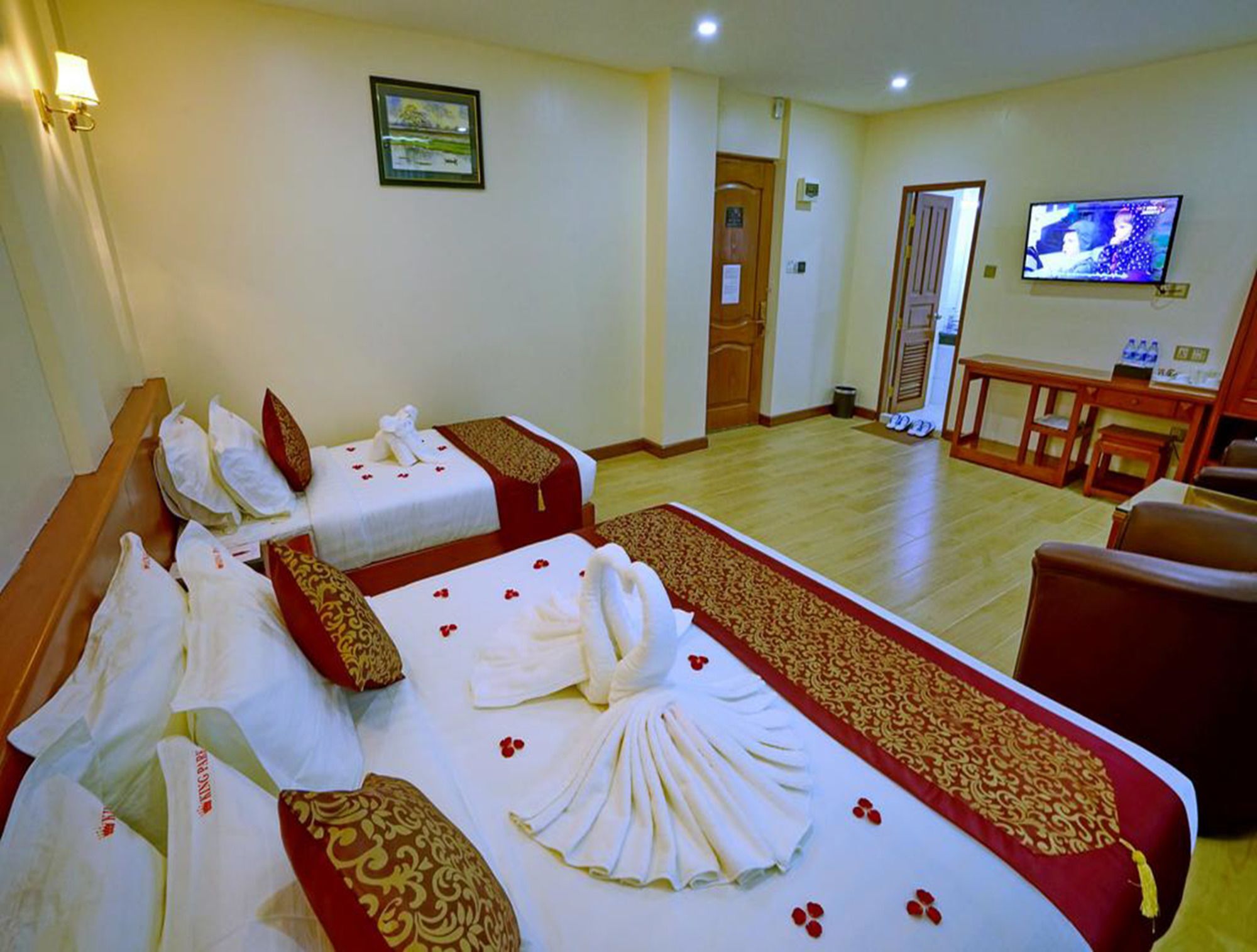 King Park Hotel Mandalay Bagian luar foto