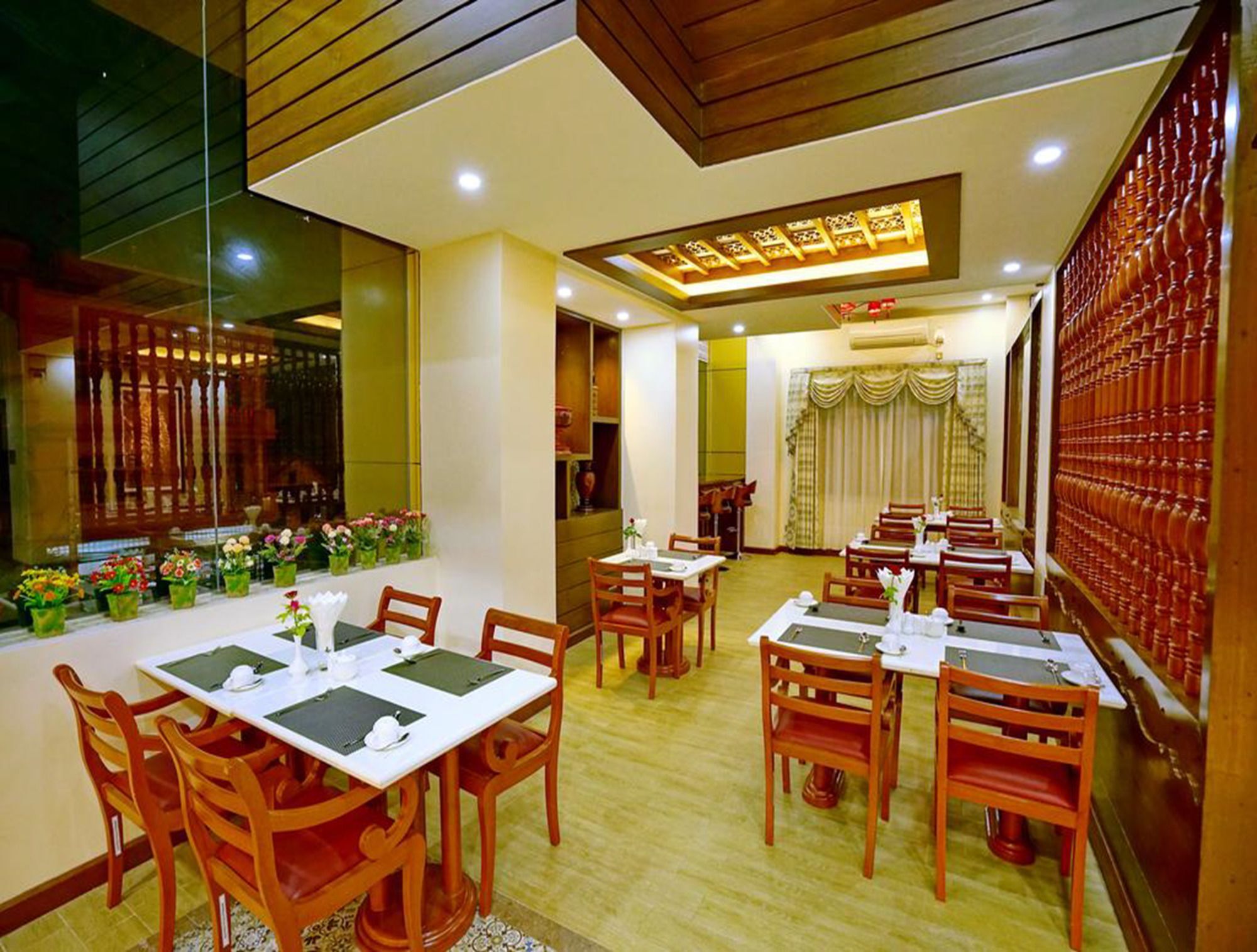 King Park Hotel Mandalay Bagian luar foto